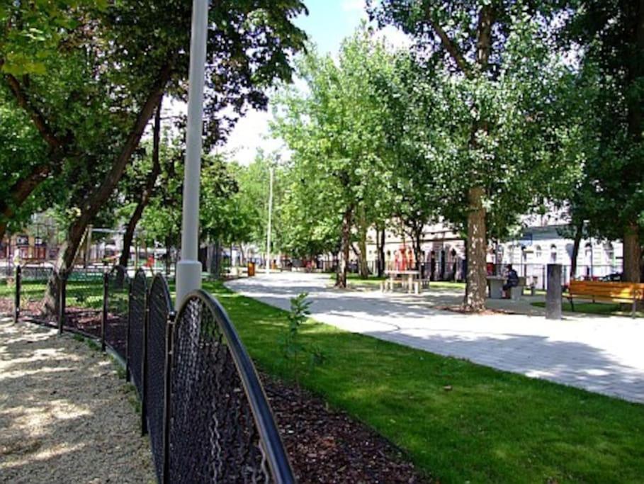 Ny Cafe Apartment, Romantic & Central, 30m2, Ac Apartmán Budapešť